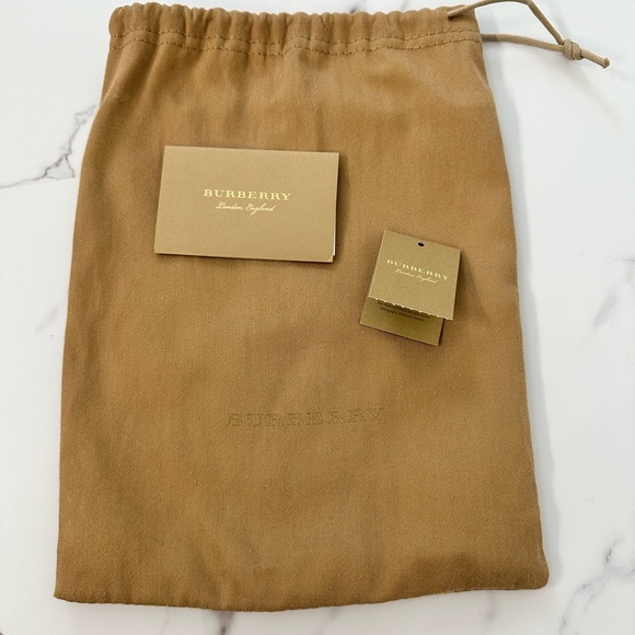 Burberry Wallet on Chain - Picture 8 of 8